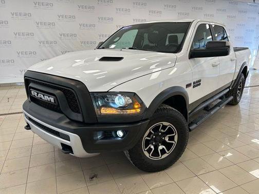 Bright White Clearcoat 2017 RAM 1500 Rebel