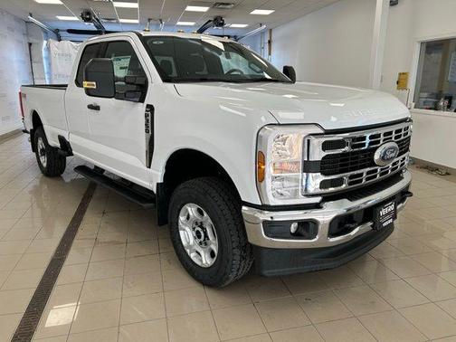 2026 Ford F-350 XLT