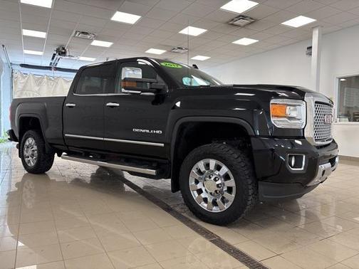 2017 GMC Sierra 2500 Denali