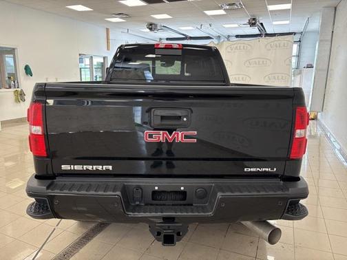 2017 GMC Sierra 2500 Denali