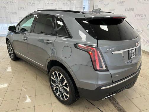 2021 Cadillac XT5 Sport