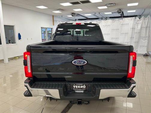 2026 Ford F-350 Lariat