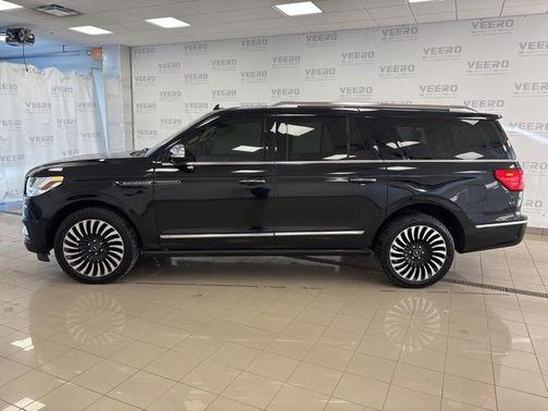 Infinite Black 2020 Lincoln Navigator Black Label