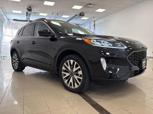 2021 Ford Escape Titanium