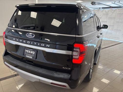 2022 Ford Expedition Max Platinum