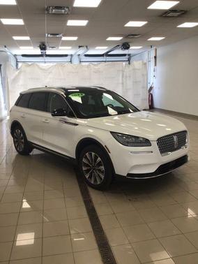 White Metallic 2022 Lincoln Corsair Reserve