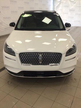 White Metallic 2022 Lincoln Corsair Reserve