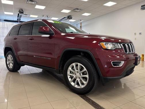 2022 Jeep Grand Cherokee Laredo