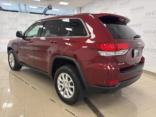 2022 Jeep Grand Cherokee Laredo