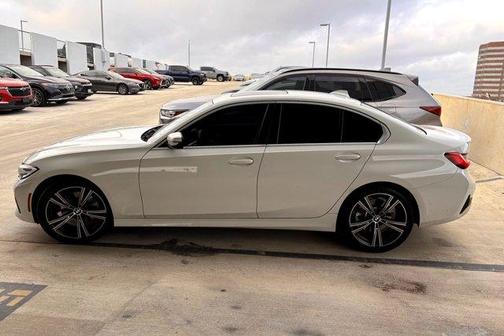 2020 BMW 330 i