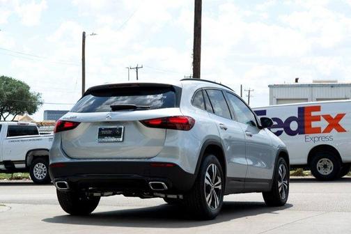 2026 Mercedes-Benz GLA 250 Base