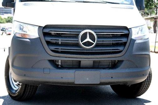 2025 Mercedes-Benz Sprinter 2500 Standard Roof