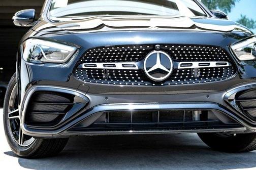2025 Mercedes-Benz GLA 250 Base