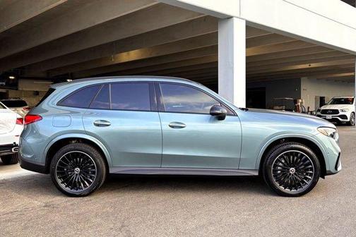 2026 Mercedes-Benz GLC 300 Base