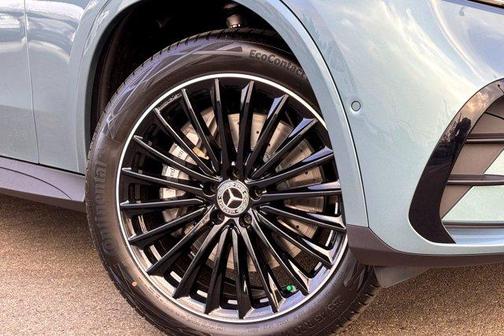 2026 Mercedes-Benz GLC 300 Base