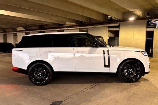 2023 Land Rover Range Rover P400 SE