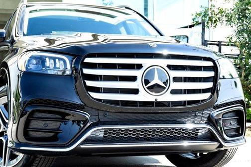 2026 Mercedes-Benz GLS 450 