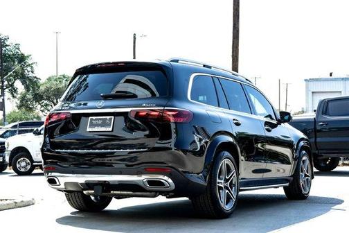 2026 Mercedes-Benz GLS 450 