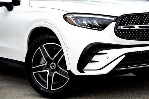 2025 Mercedes-Benz GLC 300 Base 4MATIC