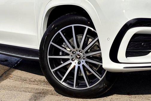 2026 Mercedes-Benz GLS 450 4MATIC