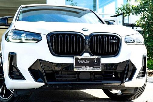 2023 BMW X4 M40i