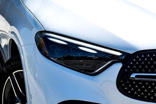 2026 Mercedes-Benz GLC 300 Base