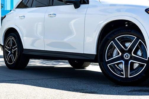 2026 Mercedes-Benz GLC 300 Base