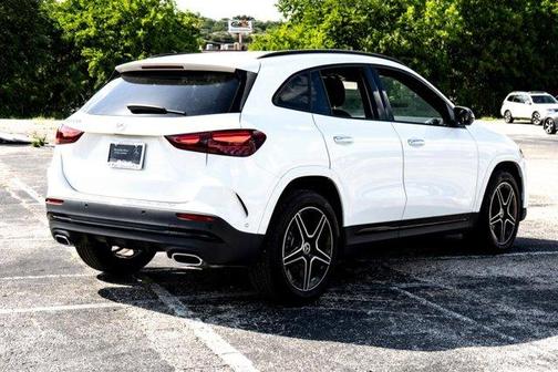2025 Mercedes-Benz GLA 250 Base