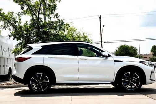 2023 INFINITI QX50 SPORT