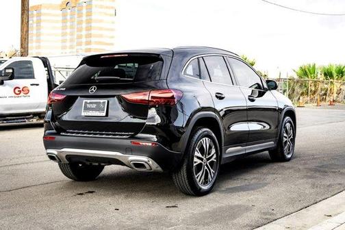 2025 Mercedes-Benz GLA 250 Base