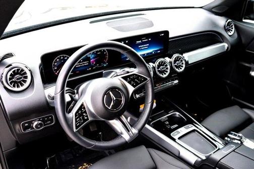 2025 Mercedes-Benz GLB 250 Base