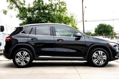 2025 Mercedes-Benz GLA 250 Base