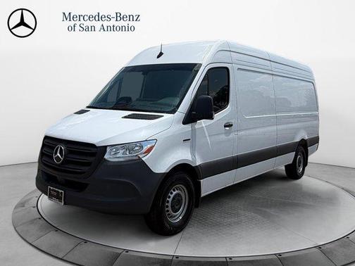 Arctic White 2025 Mercedes-Benz eSprinter 2500 170 WB High Roof Cargo