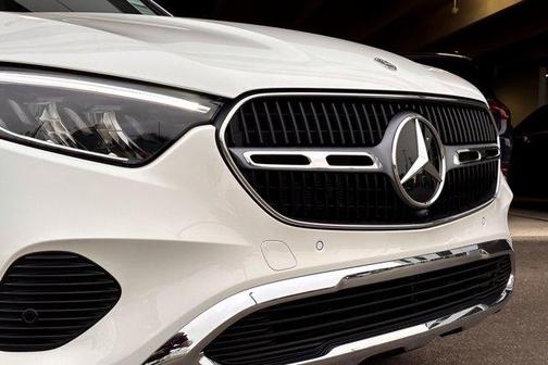 2026 Mercedes-Benz GLC 300 Base