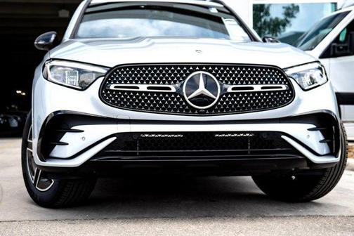 2025 Mercedes-Benz GLC 300 Base