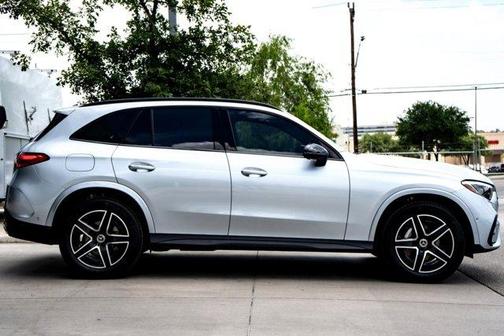 2025 Mercedes-Benz GLC 300 Base