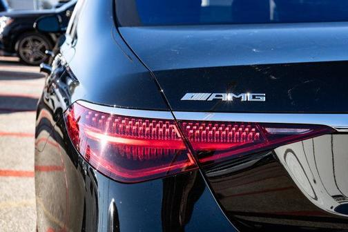 2025 Mercedes-Benz AMG S 63 E Base