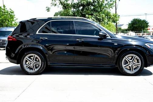 2025 Mercedes-Benz GLE 450e 4MATIC