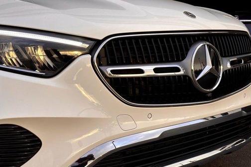 2026 Mercedes-Benz GLC 300 Base