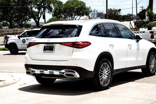 2025 Mercedes-Benz GLC 300 Base
