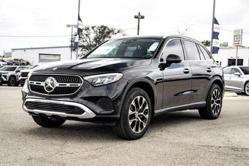 2025 Mercedes-Benz GLC 350e Base 4MATIC