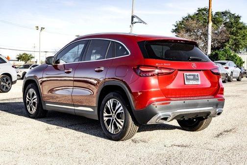 2026 Mercedes-Benz GLA 250 Base 4MATIC