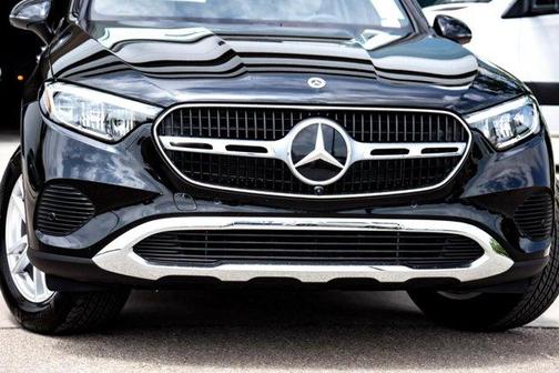 2025 Mercedes-Benz GLC 300 Base