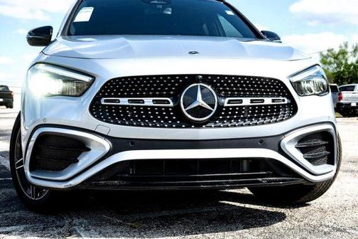 2025 Mercedes-Benz GLA 250 Base