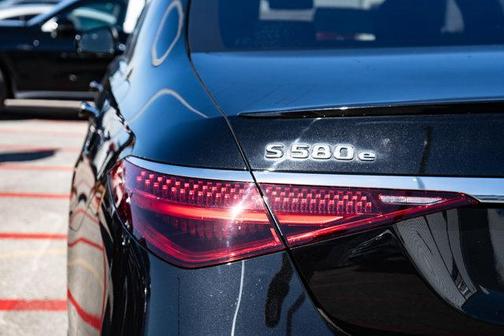 2025 Mercedes-Benz S-Class Base