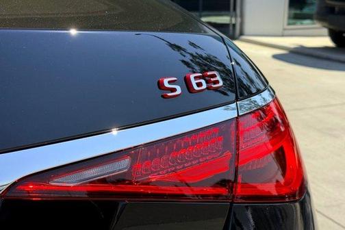 2026 Mercedes-Benz AMG S 63 E Base