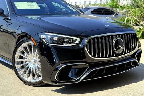 2026 Mercedes-Benz AMG S 63 E Base