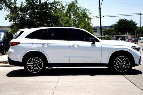 2025 Mercedes-Benz GLC 300 Base 4MATIC