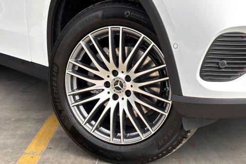 Moon 2026 Mercedes-Benz GLC 300 Base