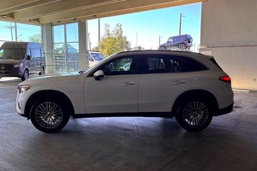 2026 Mercedes-Benz GLC 300 Base